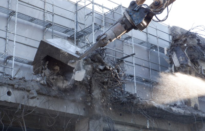 熊本〜八代を中心に解体を行う吉田開発の建物解体の様子